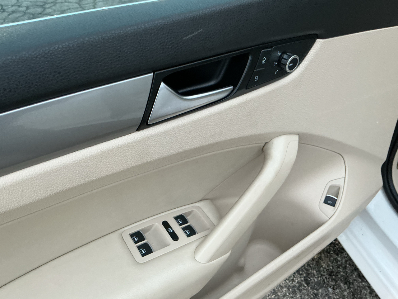 Volkswagen Passat 1.8T Wolfsburg AT 2014