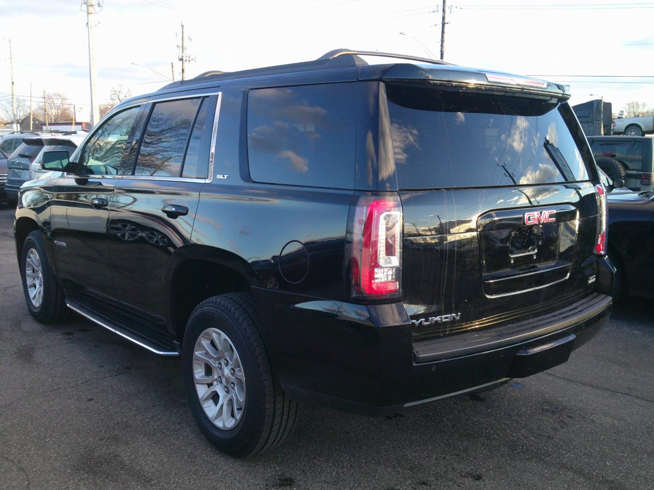 GMC Yukon SLT 4WD 2017