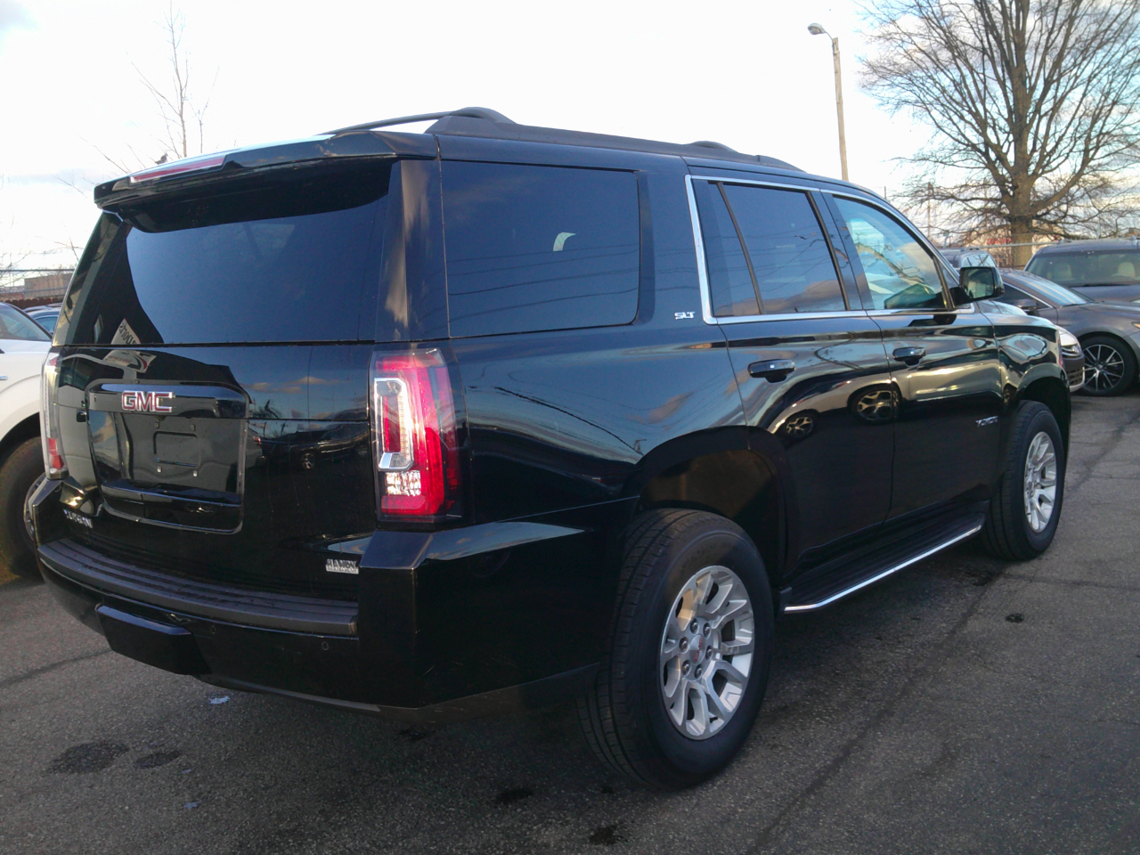 GMC Yukon SLT 4WD 2017
