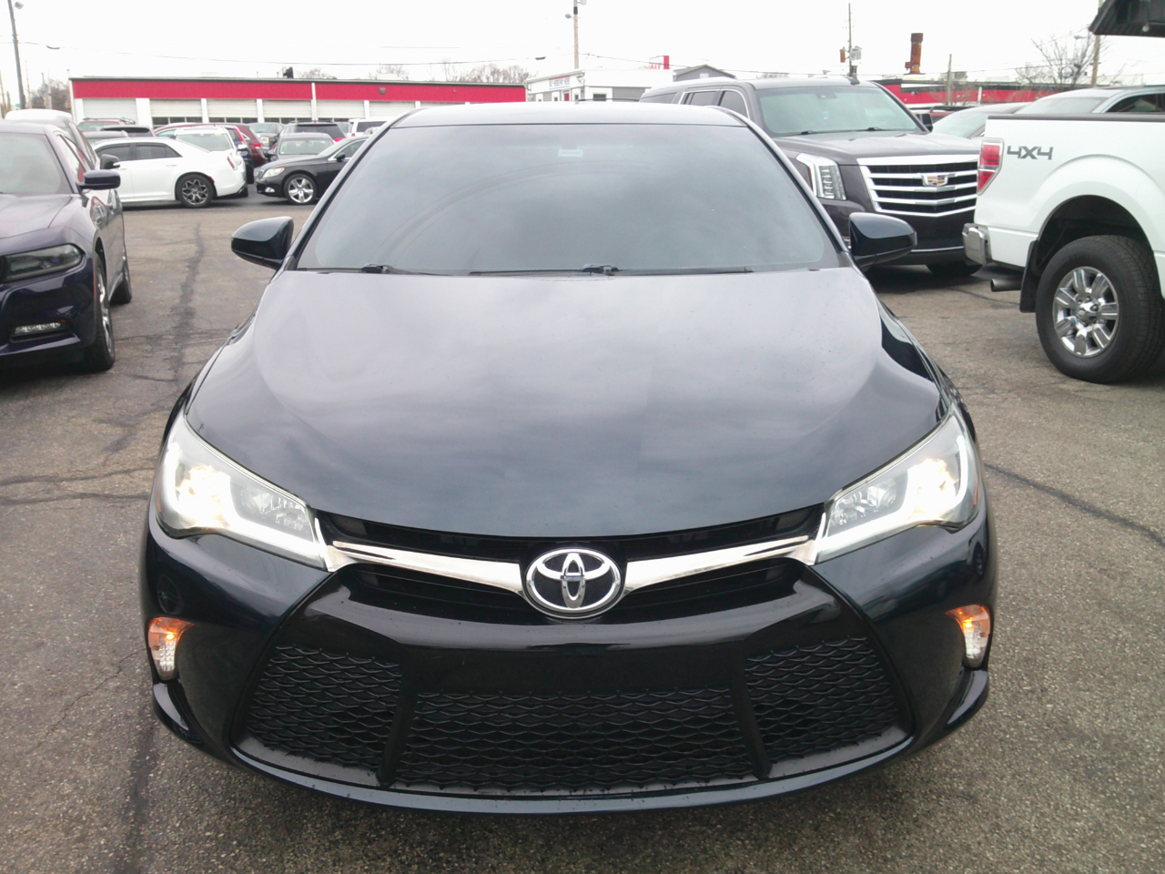Toyota Camry SE 2015