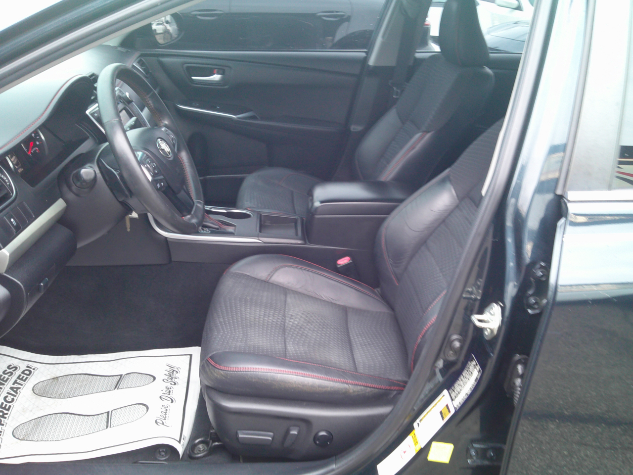 Toyota Camry SE 2015