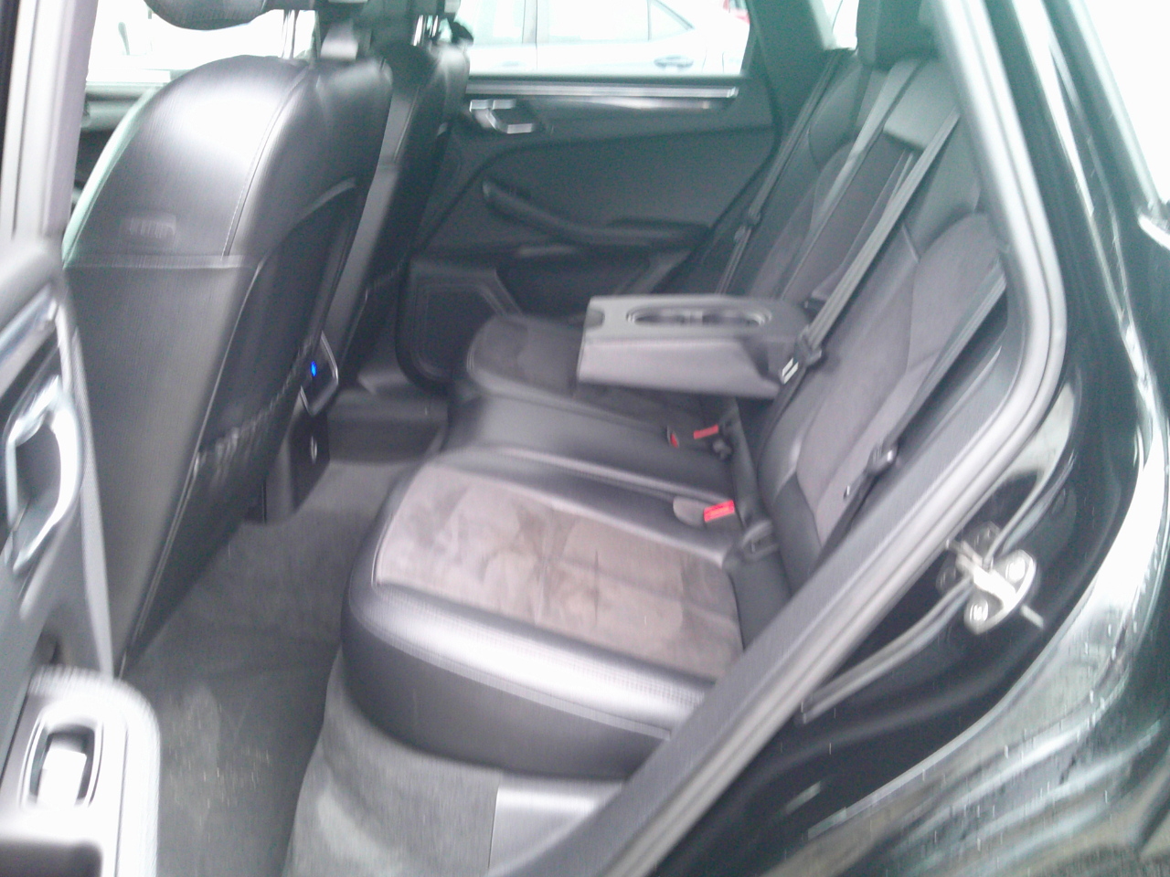 Porsche Macan GTS 2017