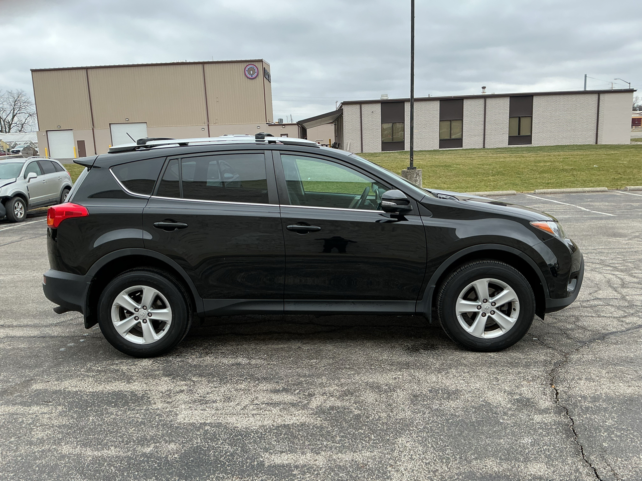 Toyota RAV4 XLE AWD 2013