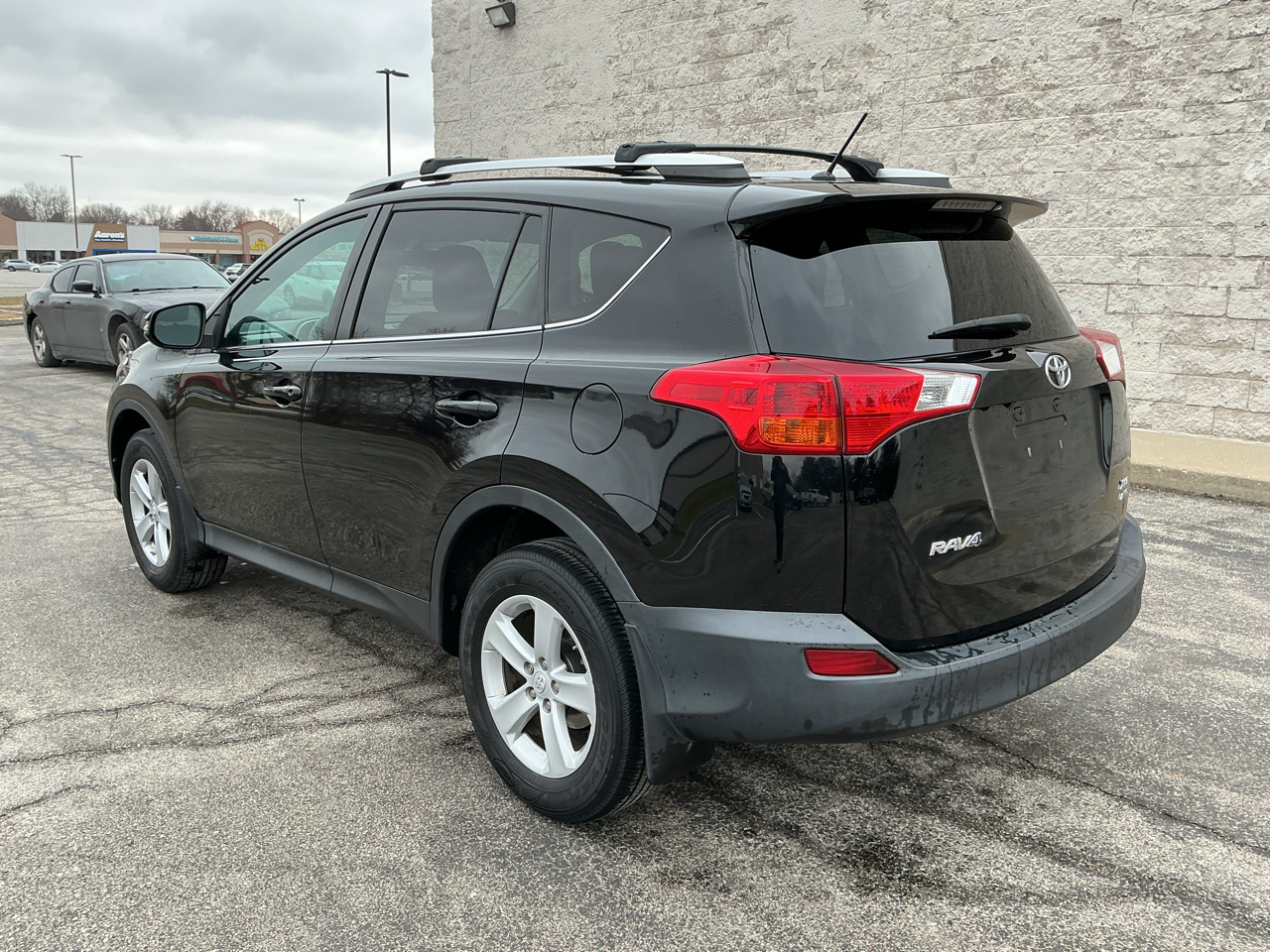 Toyota RAV4 XLE AWD 2013