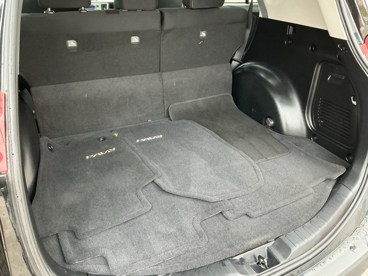 Toyota RAV4 XLE AWD 2013