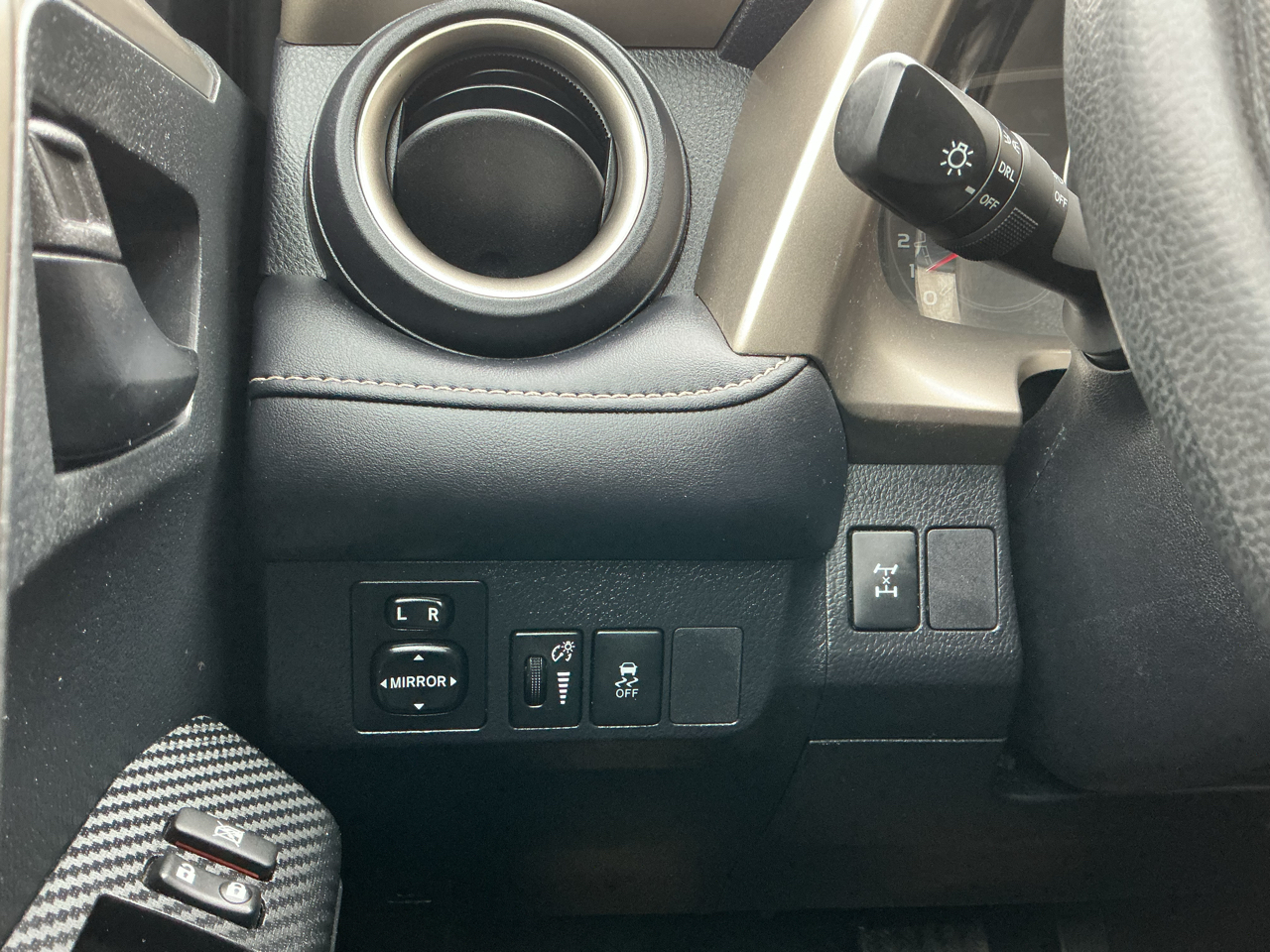 Toyota RAV4 XLE AWD 2013