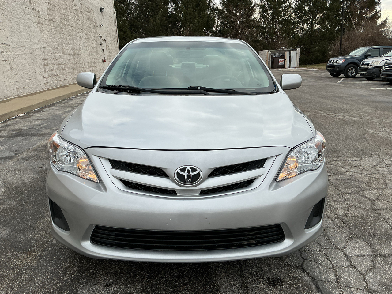 Toyota Corolla 4dr Sdn Auto LE (Natl) 2012