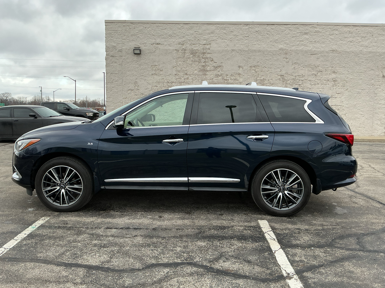 Infiniti QX60 Base AWD 2016