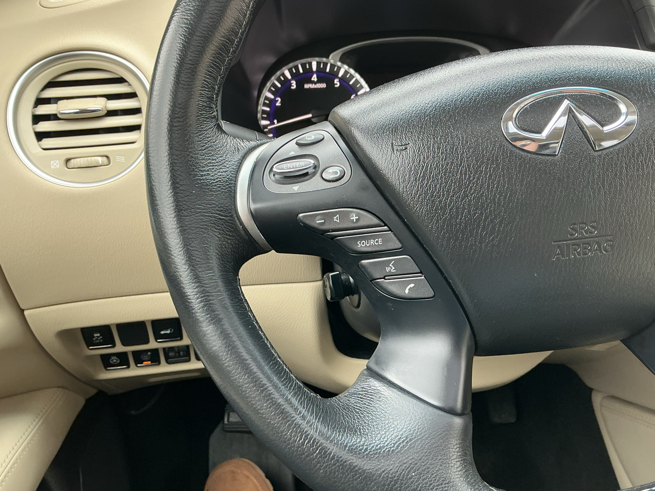 Infiniti QX60 Base AWD 2016