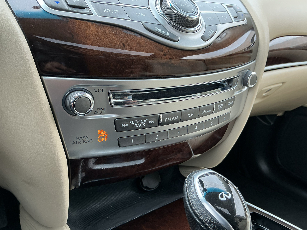 Infiniti QX60 Base AWD 2016