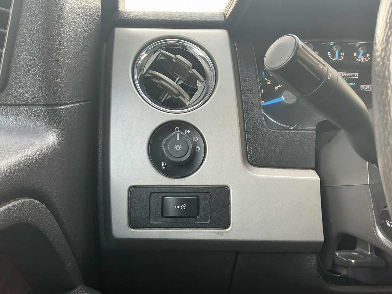 Ford F-150 XLT SuperCrew 6.5-ft. Bed 4WD 2012