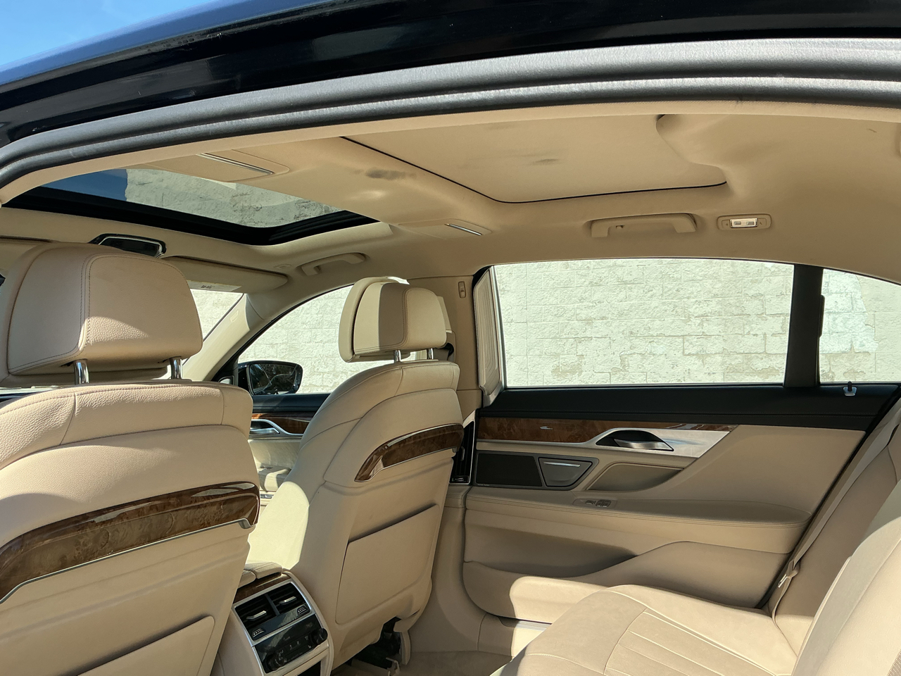 BMW 7-Series 740i xDrive 2018