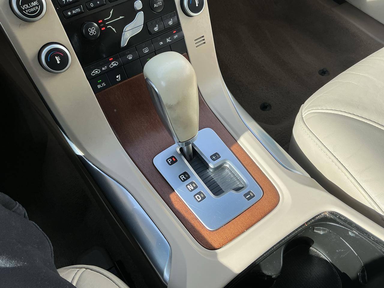 Volvo S80 3.2 FWD 2010