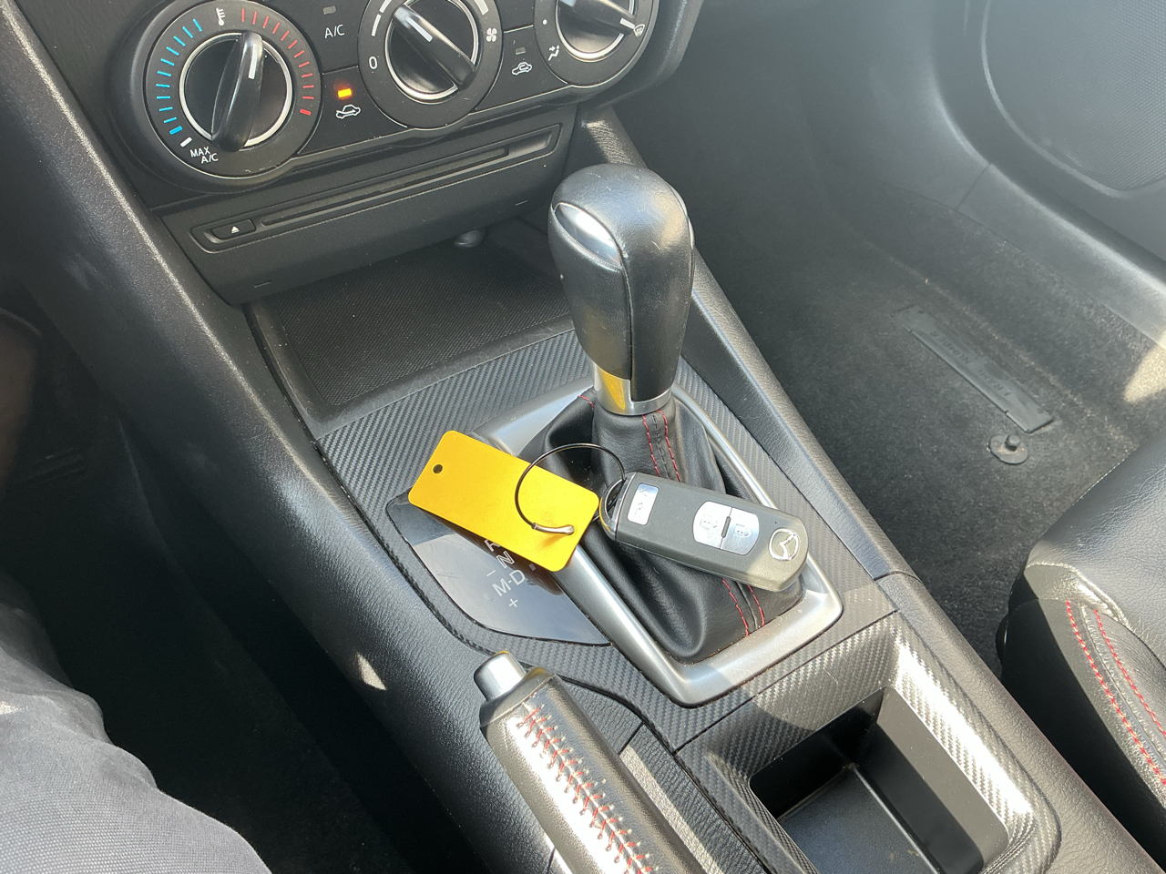 Mazda MAZDA3 i Touring AT 5-Door 2014