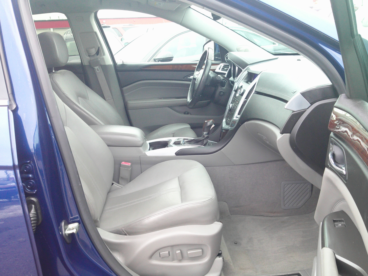 Cadillac SRX Luxury AWD 2012