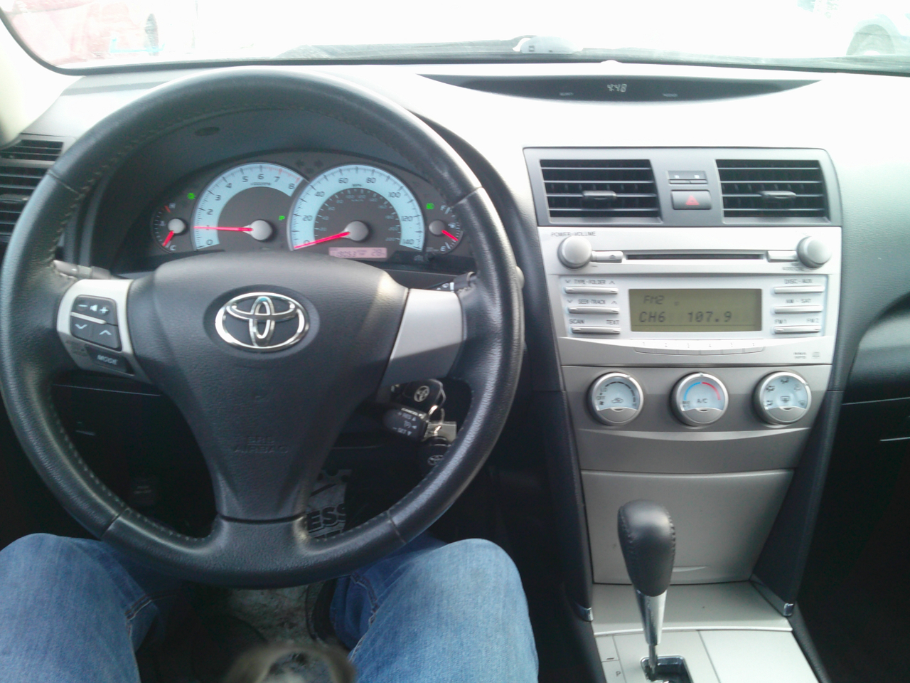 Toyota Camry SE 2011