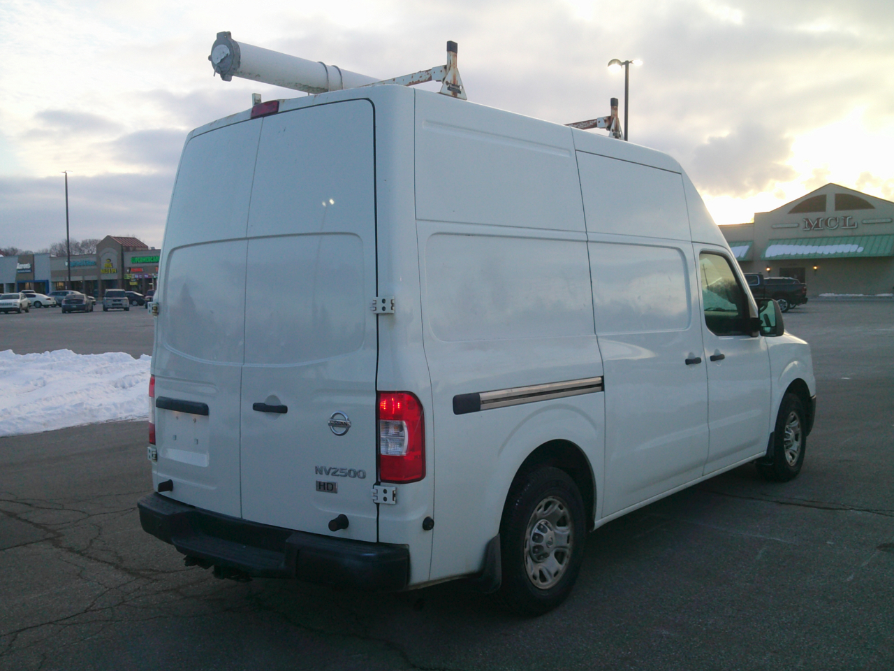 Nissan NV Cargo 2500 HD S V6 High Roof 2014