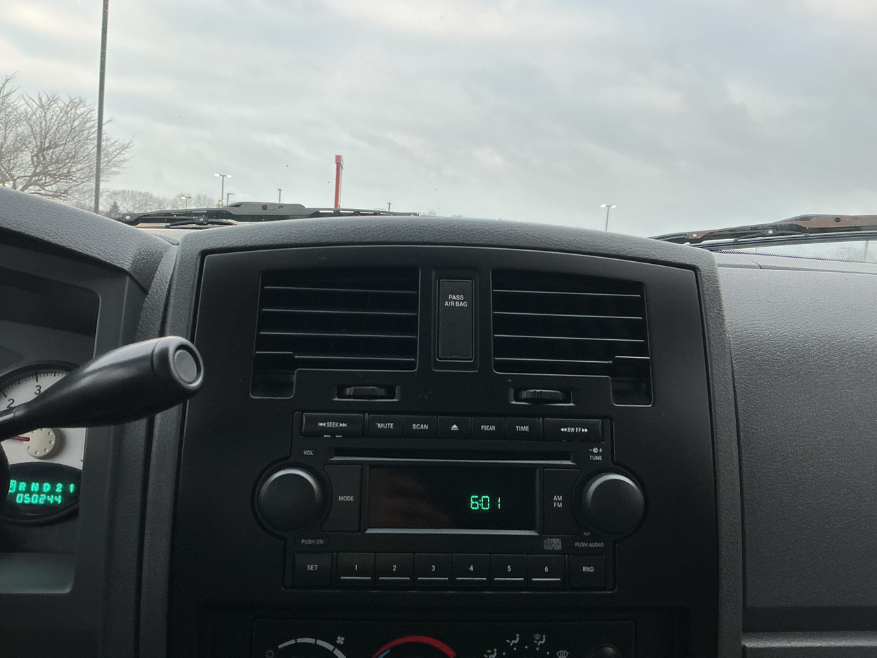 Dodge Dakota ST Club Cab 4WD 2005