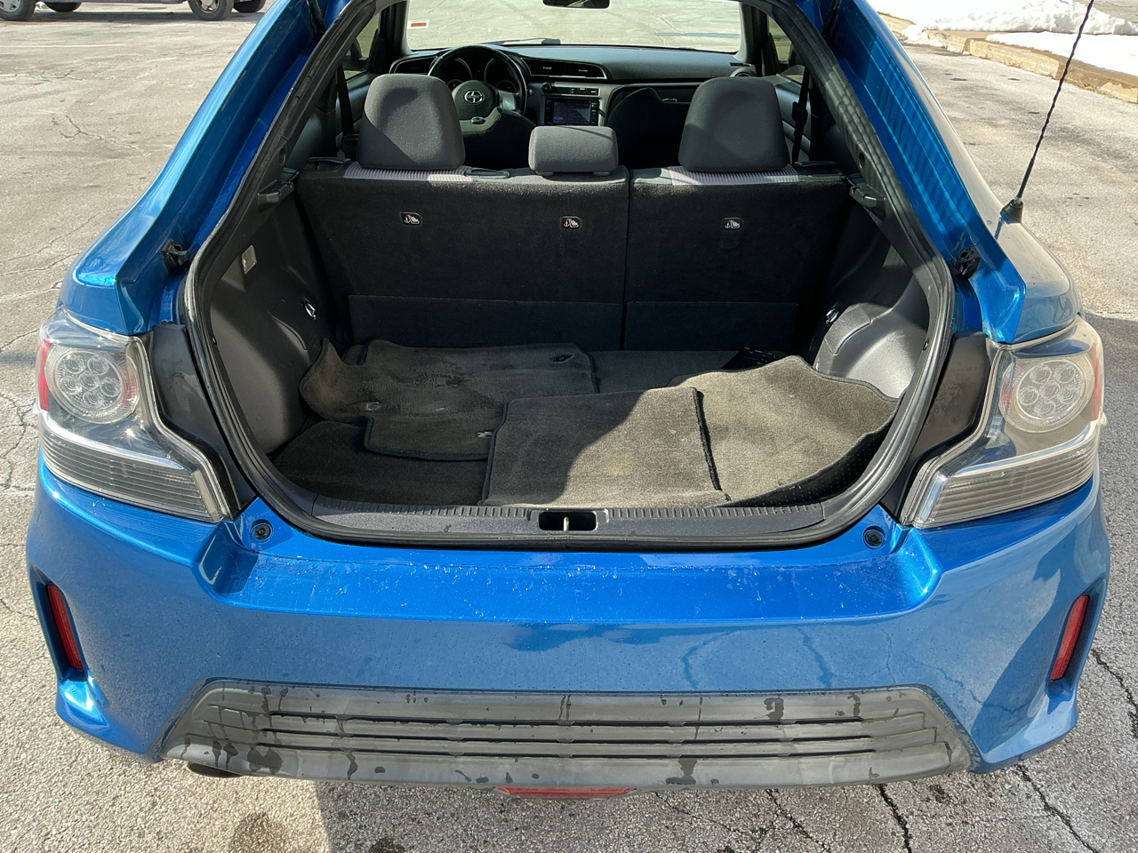 Scion tC Sports Coupe 6-Spd AT 2014