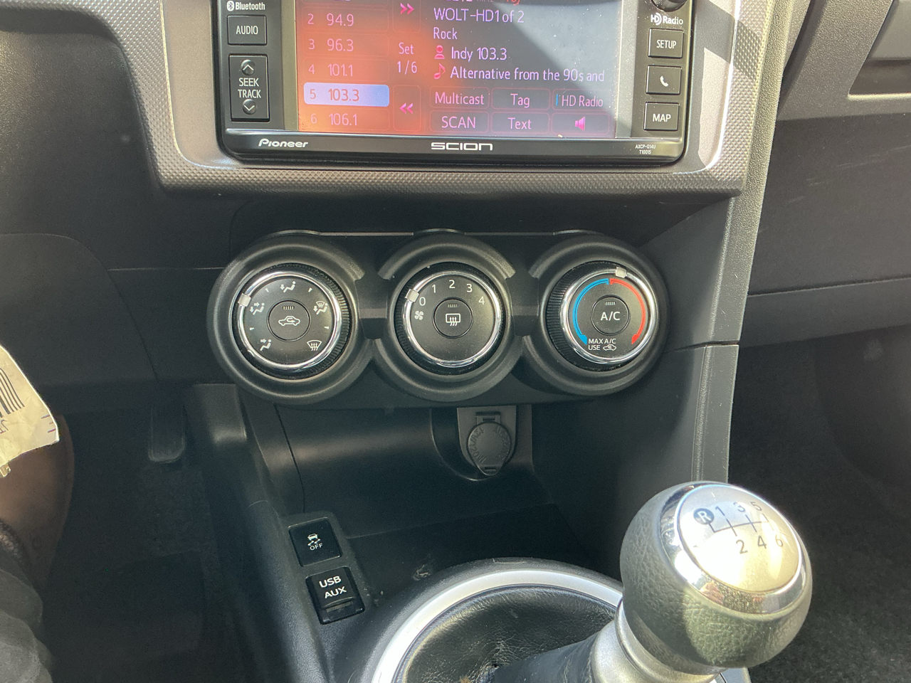 Scion tC Sports Coupe 6-Spd AT 2014