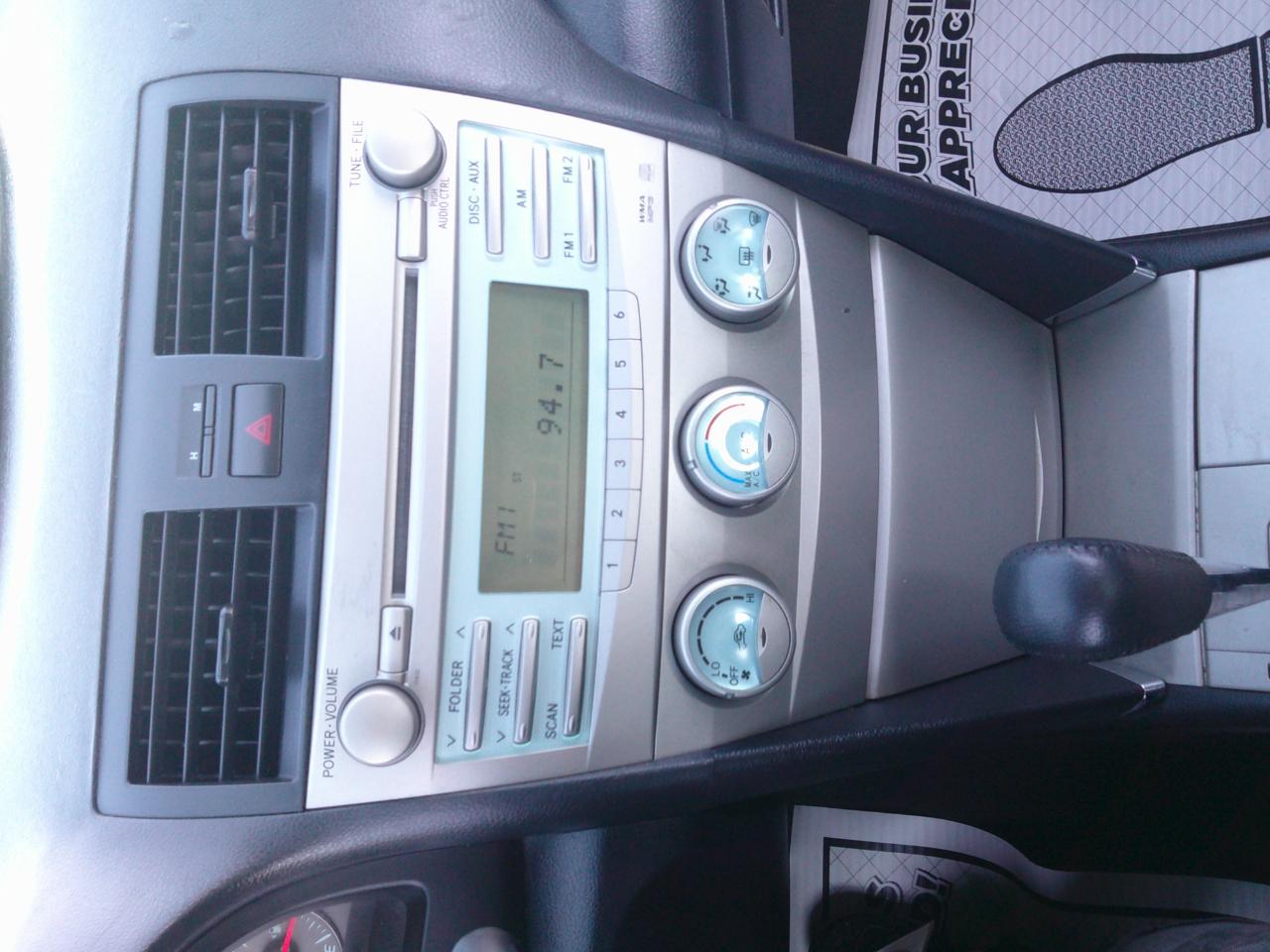 Toyota Camry SE 5-Spd AT 2009