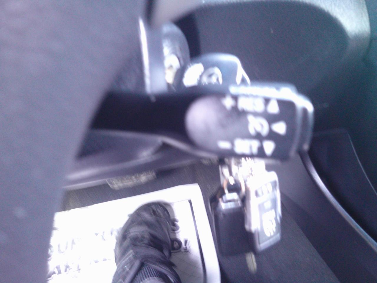 Toyota Camry SE 5-Spd AT 2009