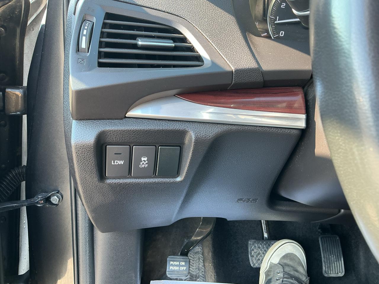 Acura MDX SH-AWD 6-Spd AT w/Tech Package 2015