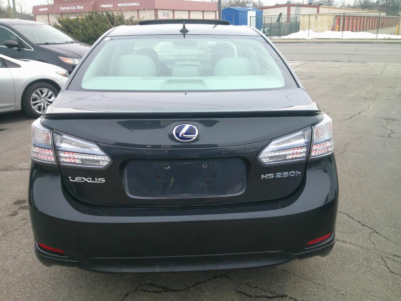 Lexus HS 250h Sedan 2010