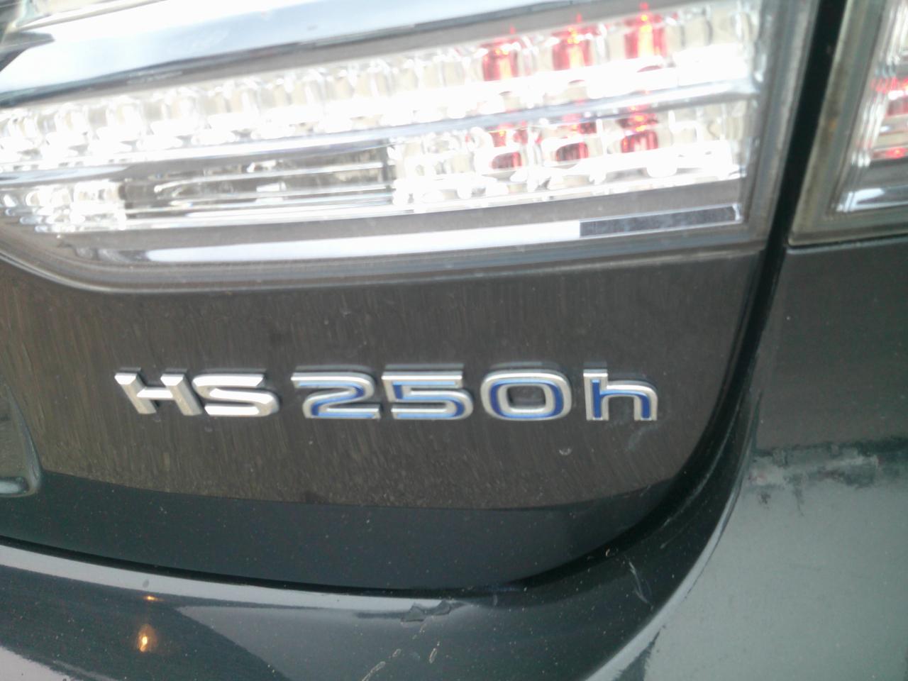 Lexus HS 250h Sedan 2010