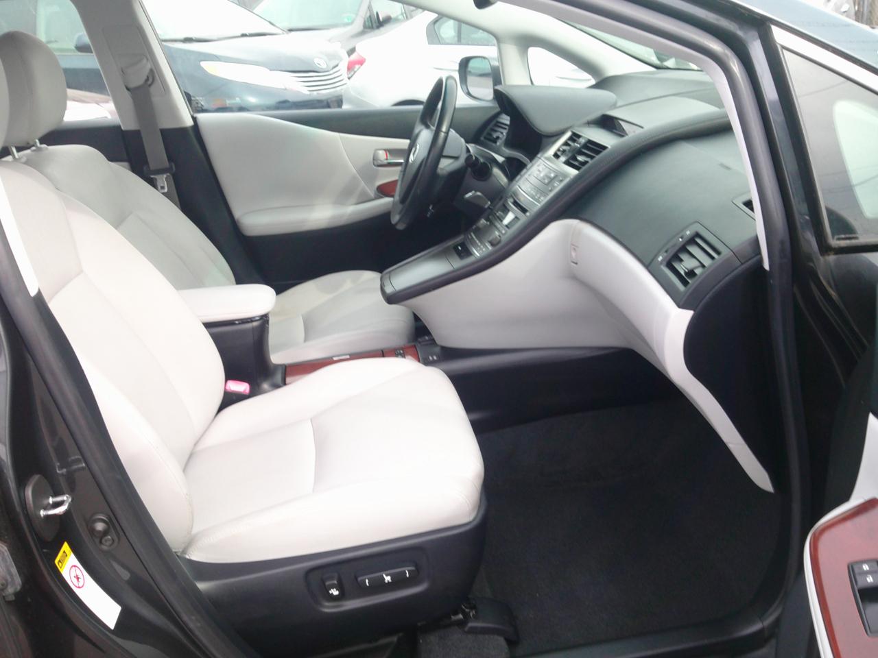 Lexus HS 250h Sedan 2010