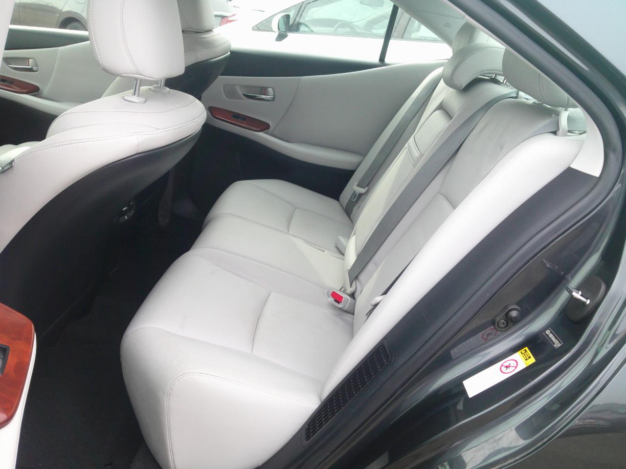 Lexus HS 250h Sedan 2010