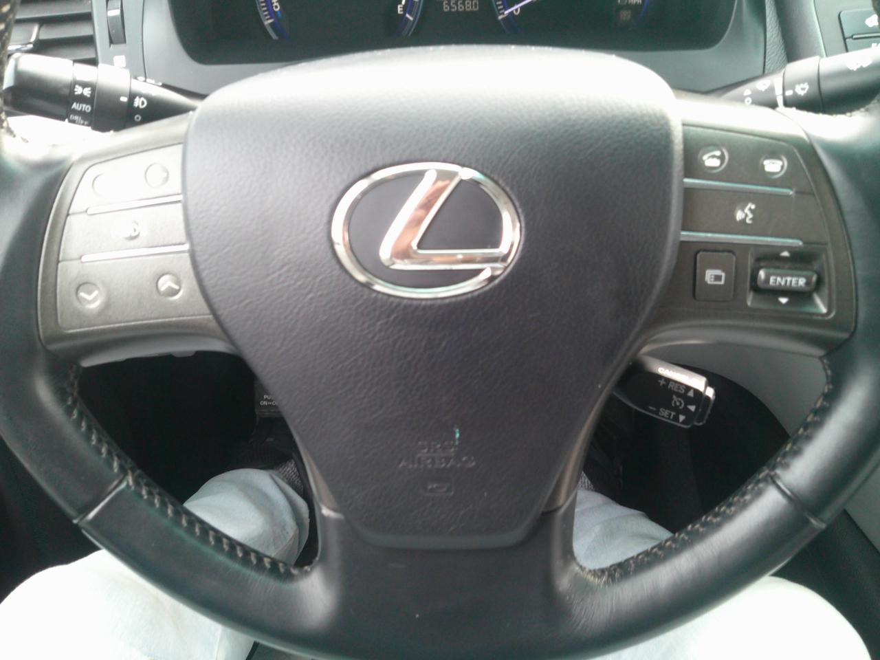 Lexus HS 250h Sedan 2010