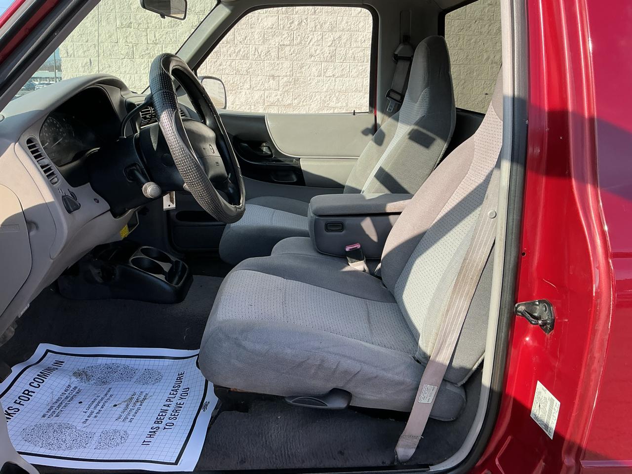 Mazda B-Series B2500 SX Reg. Cab 2WD 2000