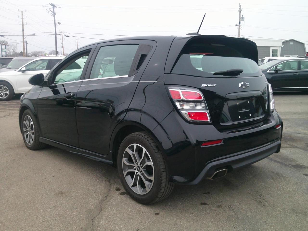 Chevrolet Sonic LT Auto 5-Door 2018