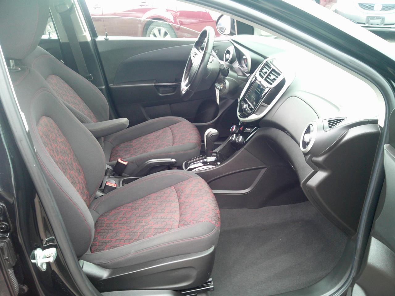 Chevrolet Sonic LT Auto 5-Door 2018