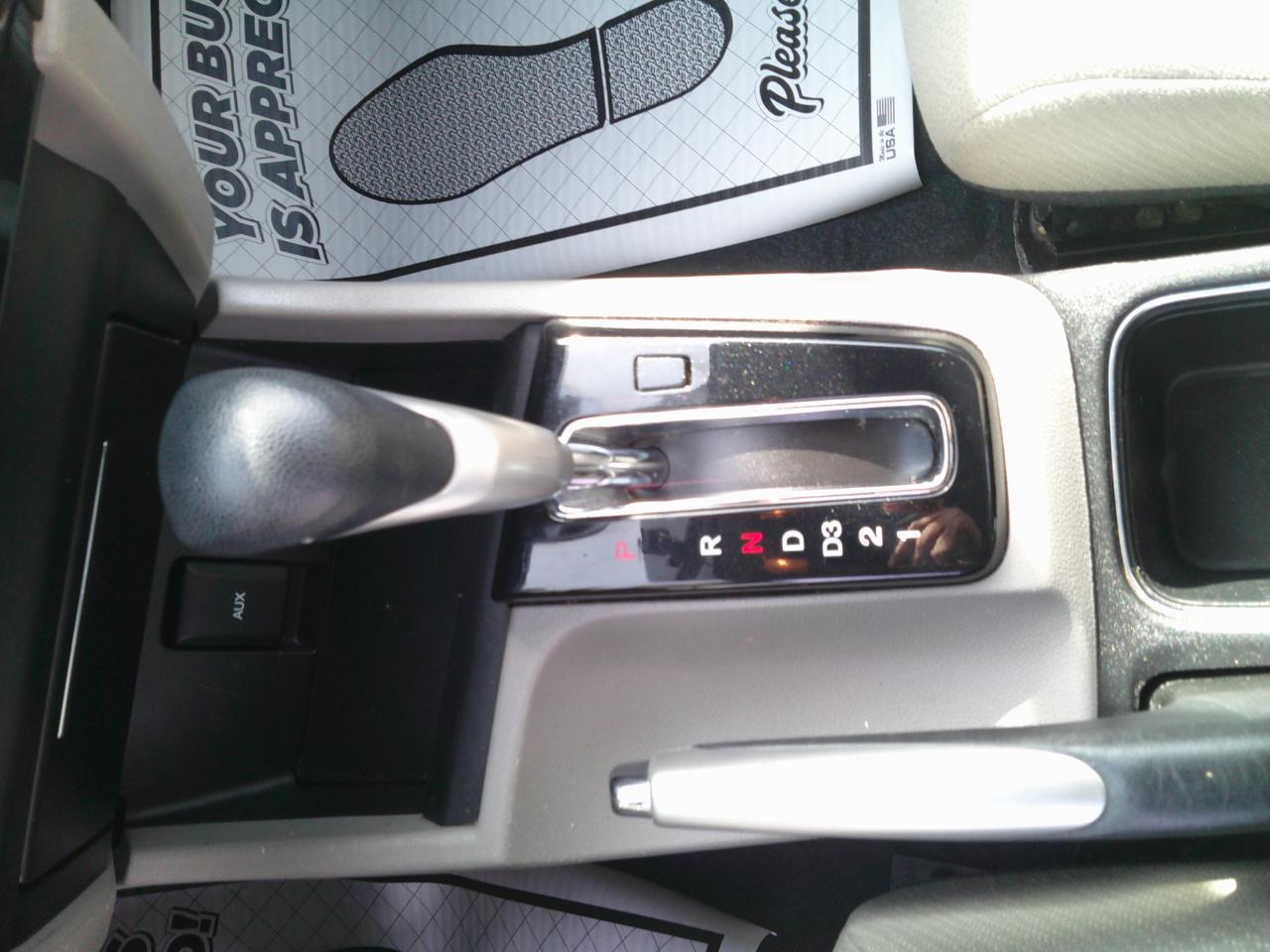 Honda Civic EX Sedan 5-Speed AT 2013