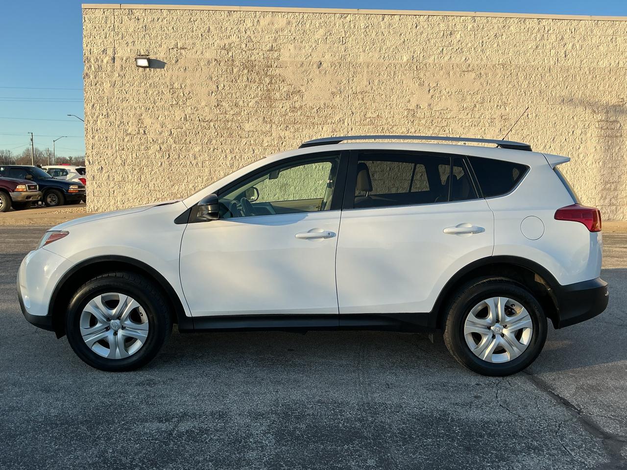 Toyota RAV4 LE AWD 2013