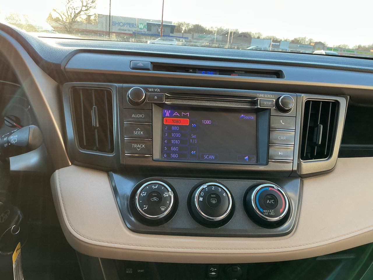 Toyota RAV4 LE AWD 2013