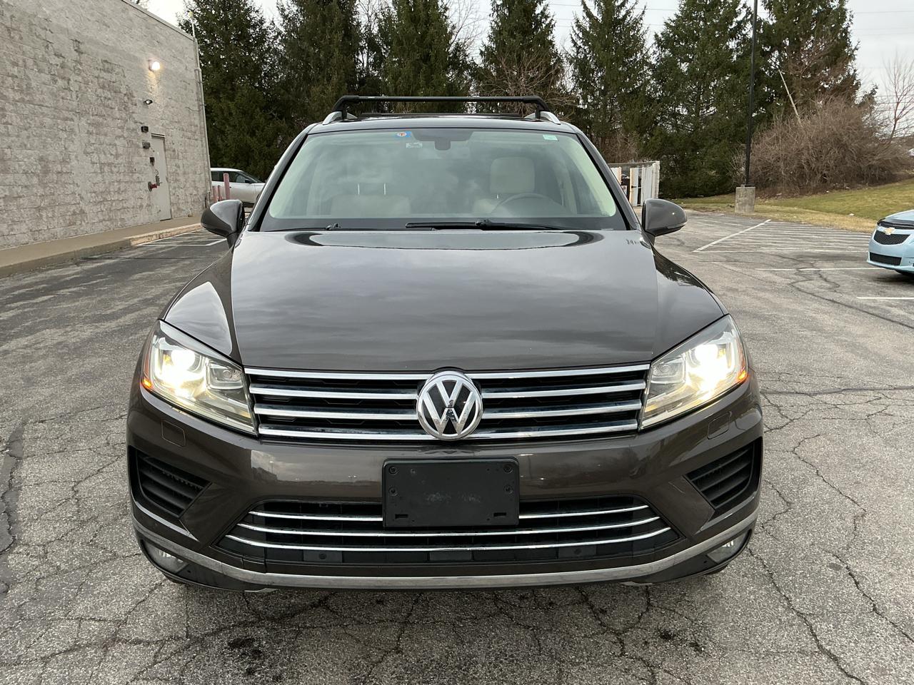 Volkswagen Touareg TDI Sport w/Technology 2015