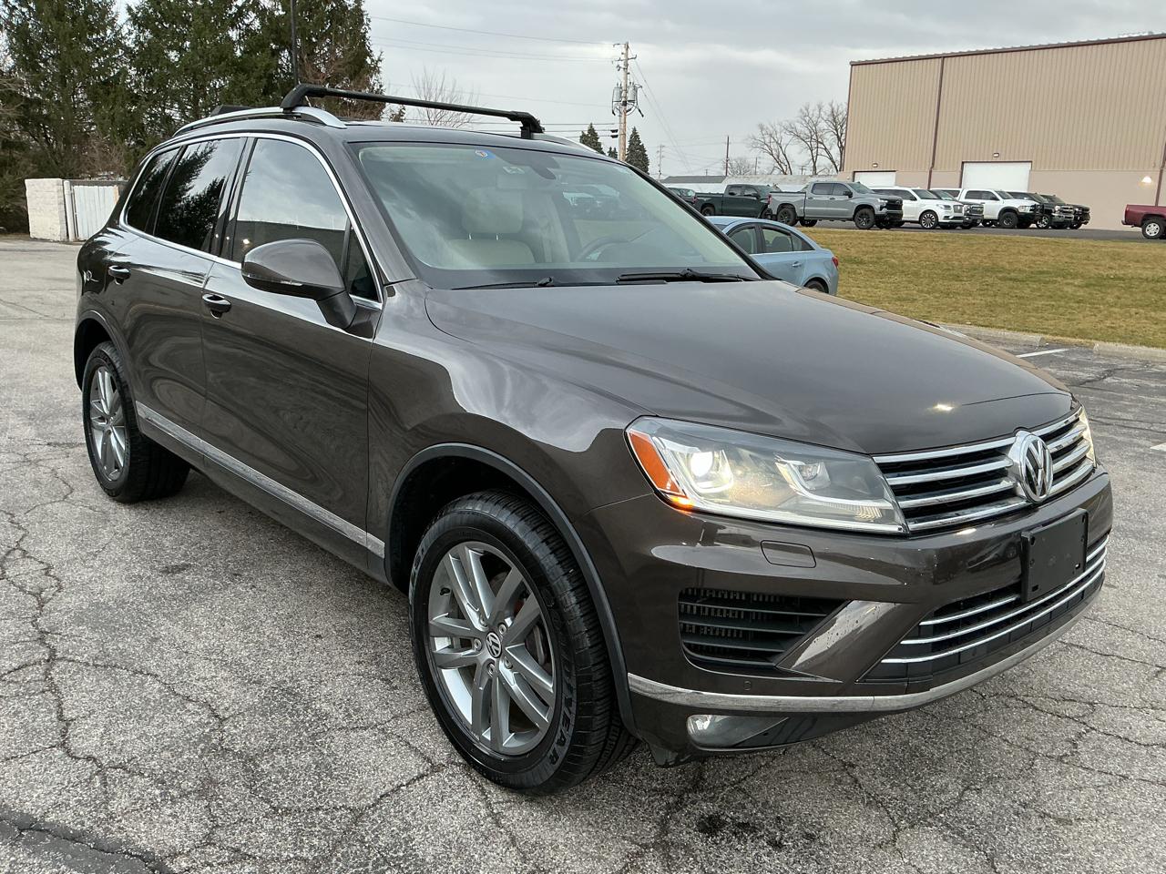 Volkswagen Touareg TDI Sport w/Technology 2015