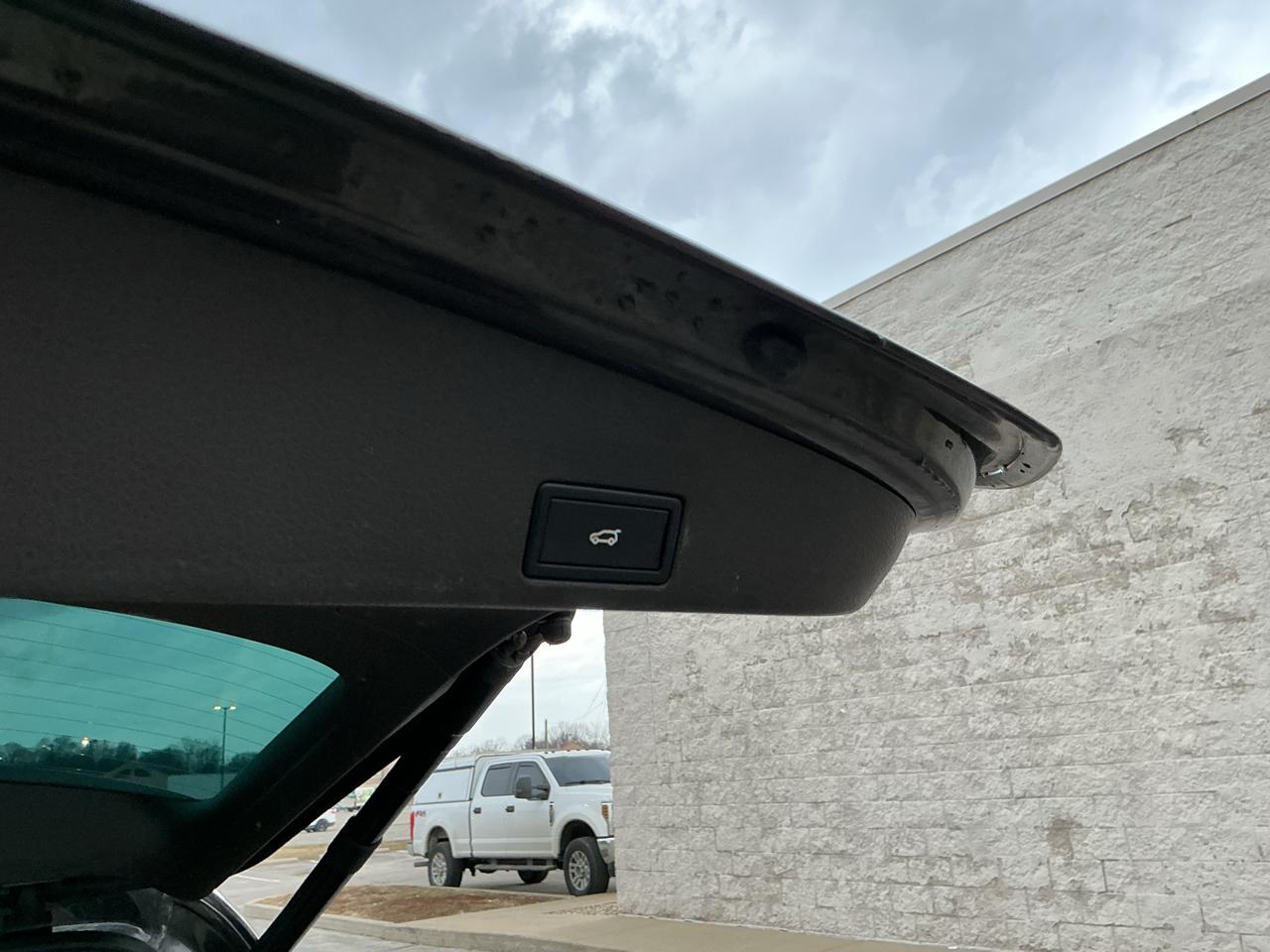 Volkswagen Touareg TDI Sport w/Technology 2015