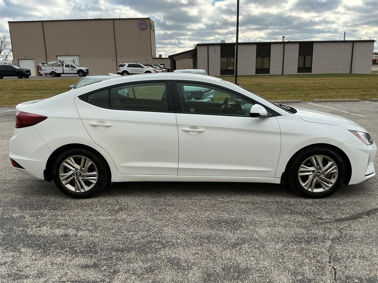 Hyundai Elantra Limited 2019