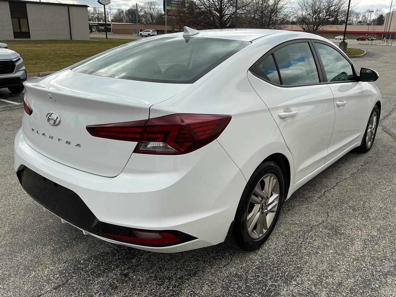 Hyundai Elantra Limited 2019