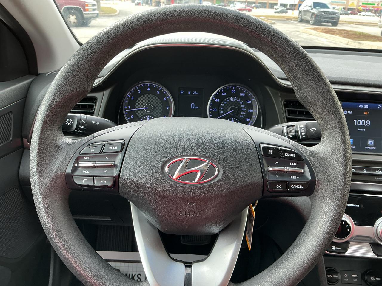 Hyundai Elantra Limited 2019