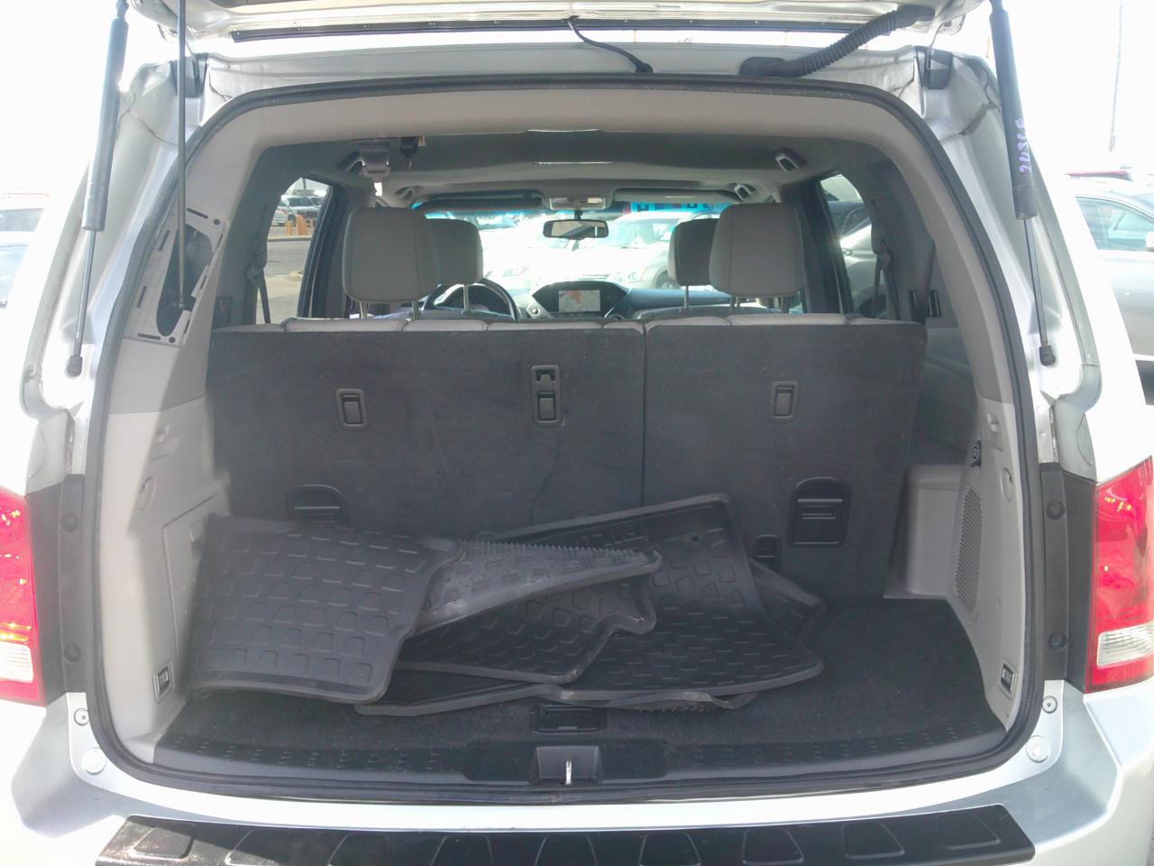 Honda Pilot EX-L 4WD 5-Spd AT with Navigation 2012