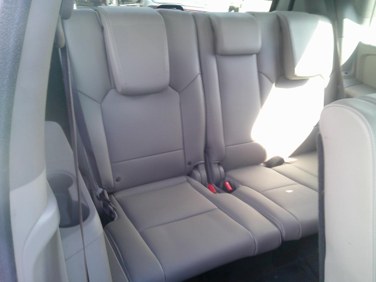 Honda Pilot EX-L 4WD 5-Spd AT with Navigation 2012