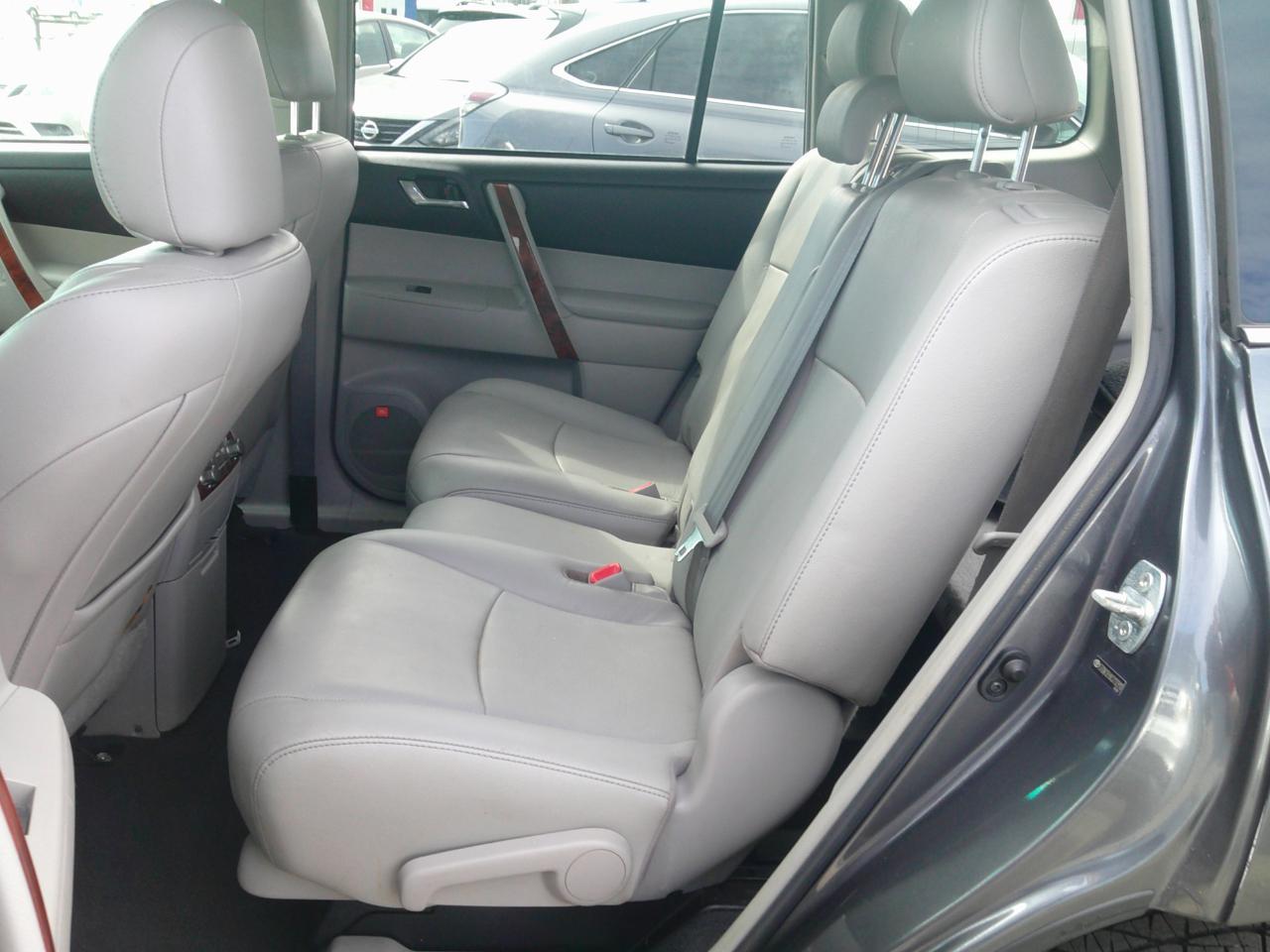 Toyota Highlander Limited 4WD 2012