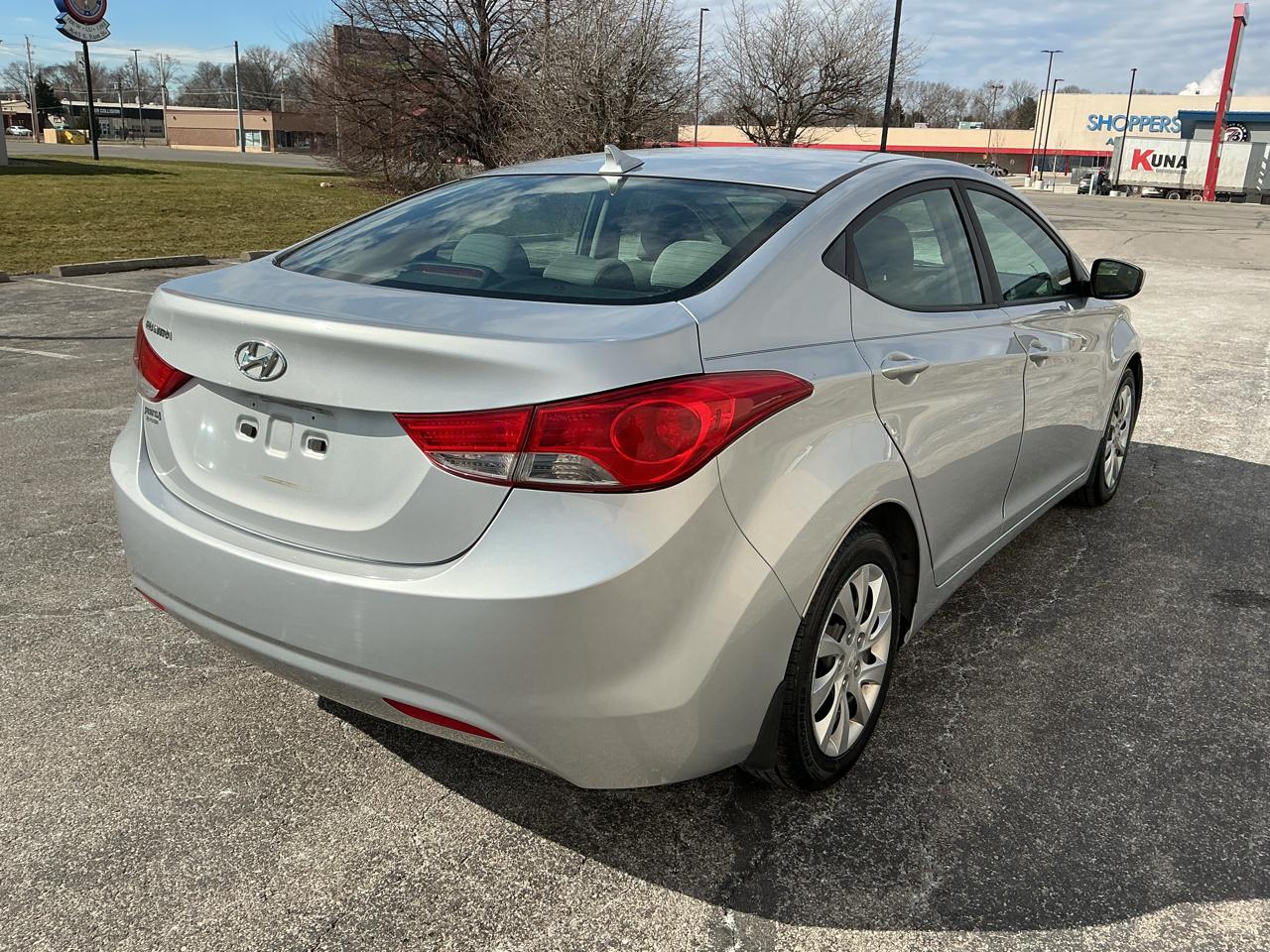 Hyundai Elantra Limited 2013