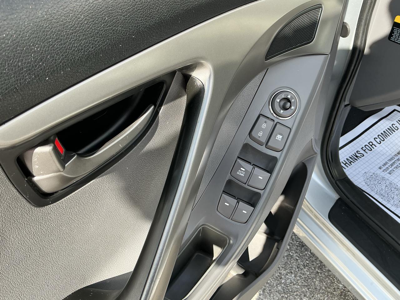 Hyundai Elantra Limited 2013