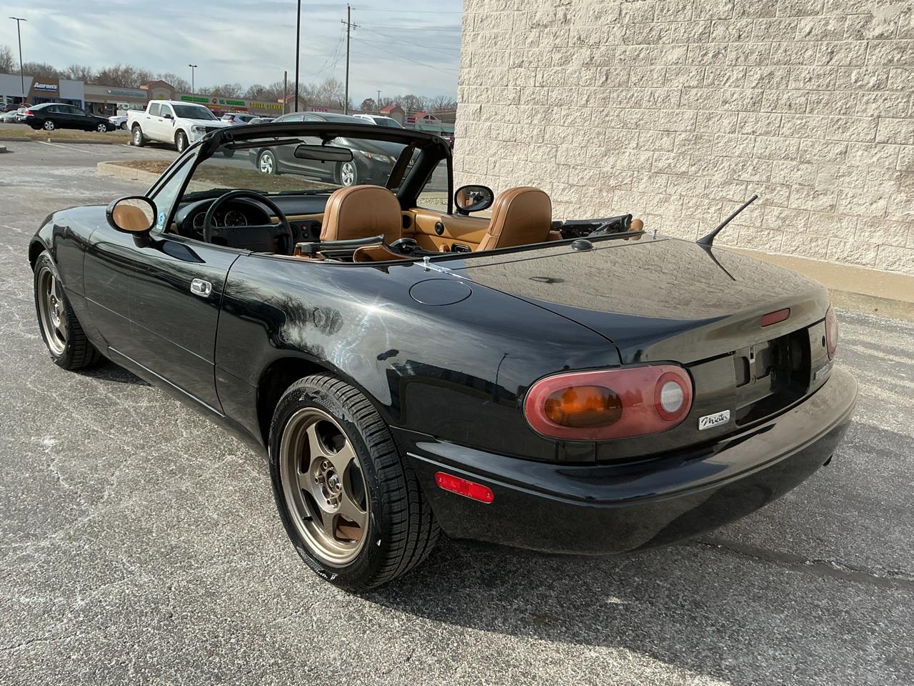 Mazda MX-5 Miata Base 1993